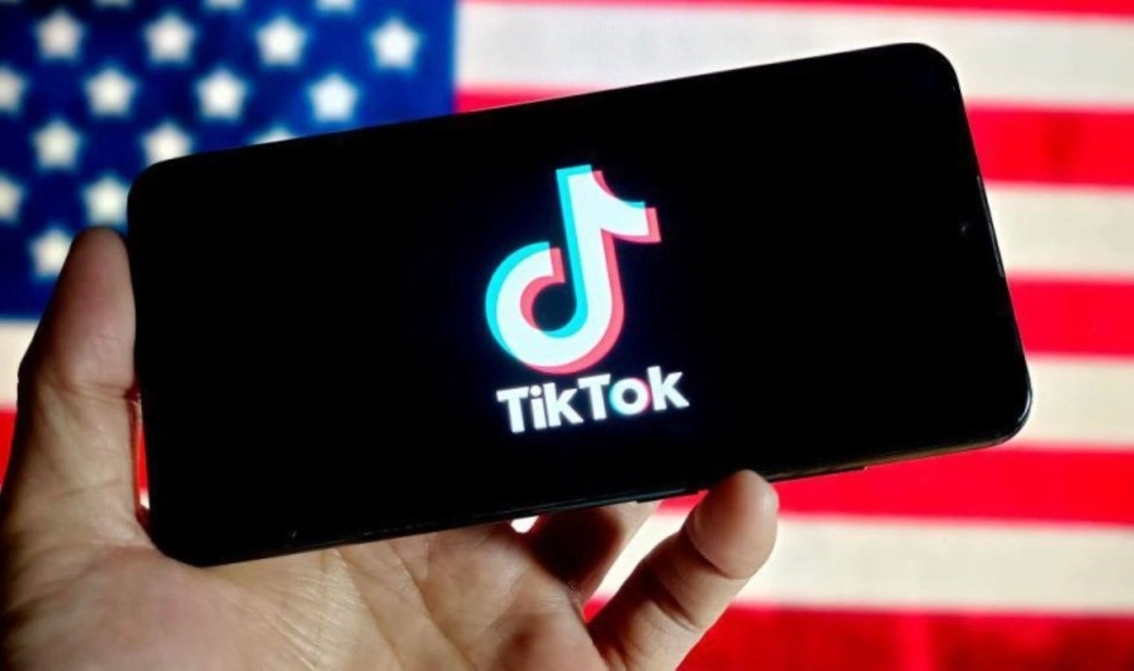 ABD'de bir kişiden TikTok'un yasaklanmasına tepki: Binayı ateşe verdi