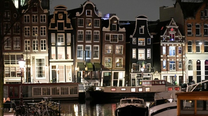 Amsterdam'dan turizmle mücadele planı: Otel inşaatı yasaklandı