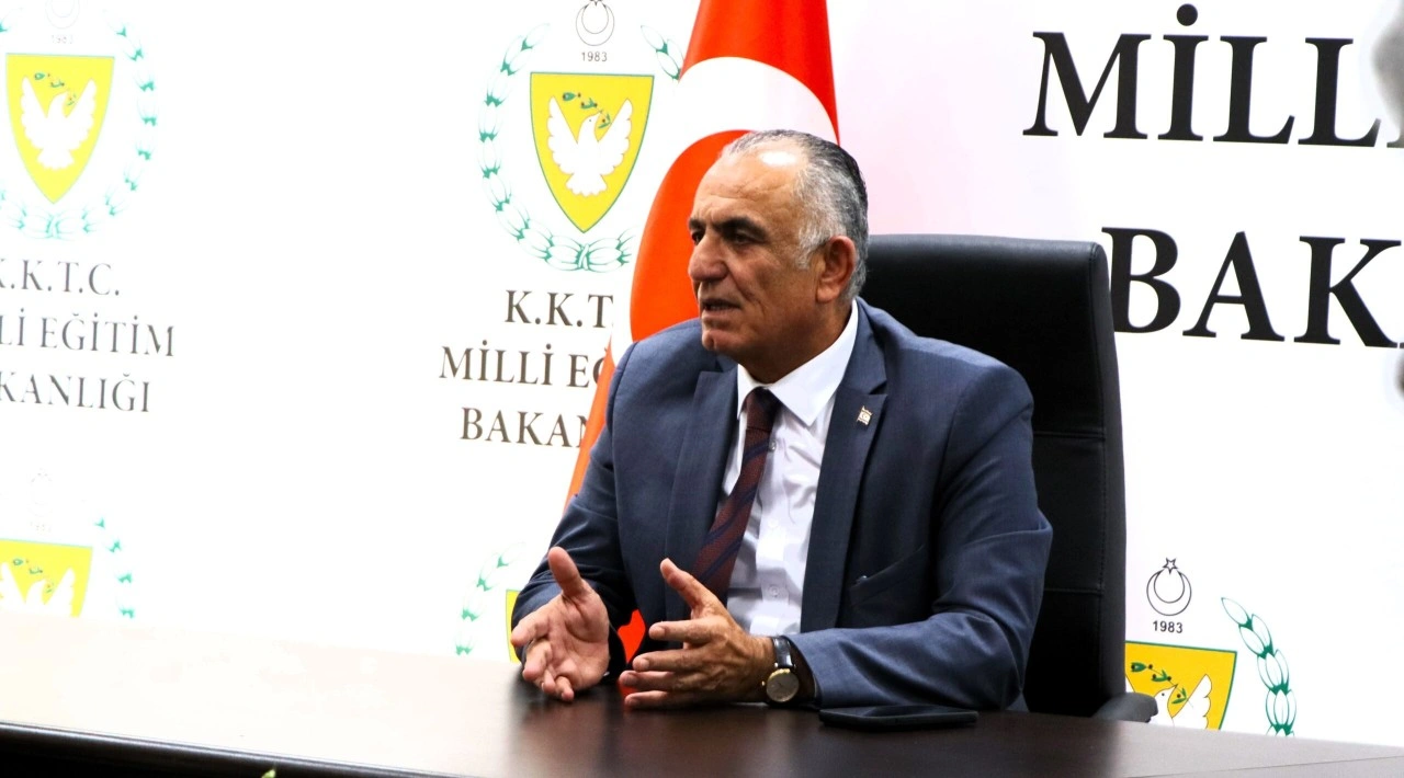 Çavuşoğlu öğretmen sendikalarıyla görüştü:Uzlaşı arayışındayız