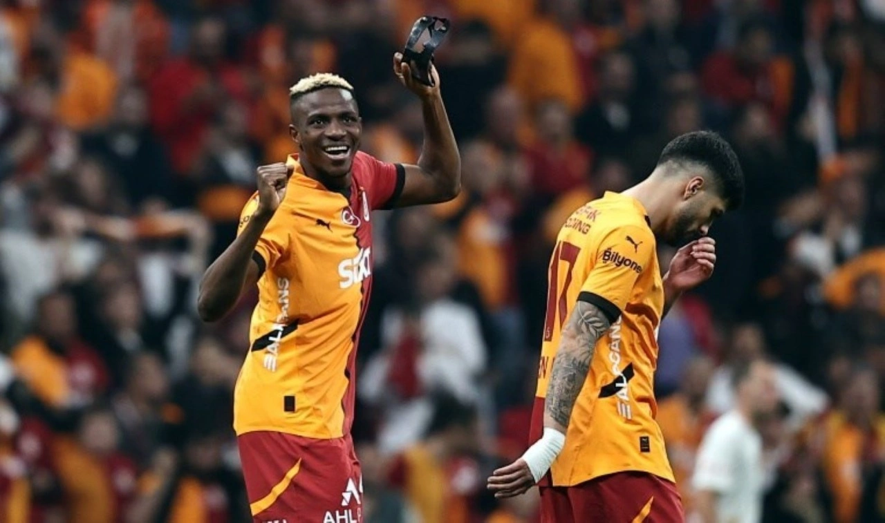 Galatasaray'dan Victor Osimhen açıklaması! Takımda kalacak mı?