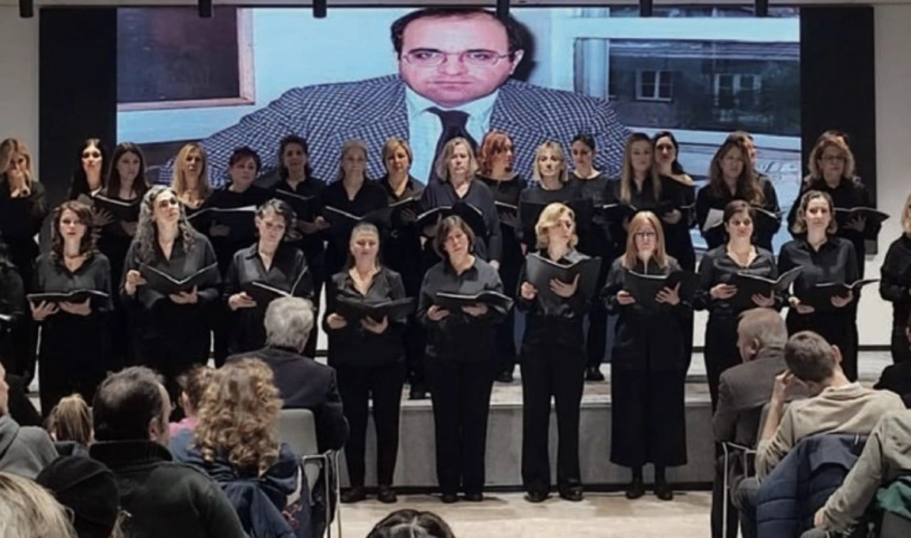 Katledilen yazarımız Uğur Mumcu için Ankara ve Adana’da anma törenleri yapıldı