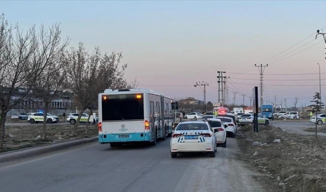 Konya'da trafik kazasında 1 polis şehit oldu, 2 polis yaralandı