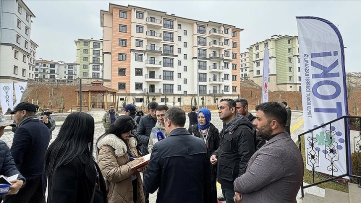 Medya mensupları Malatya'da deprem bölgesi hakkında bilgilendirildi