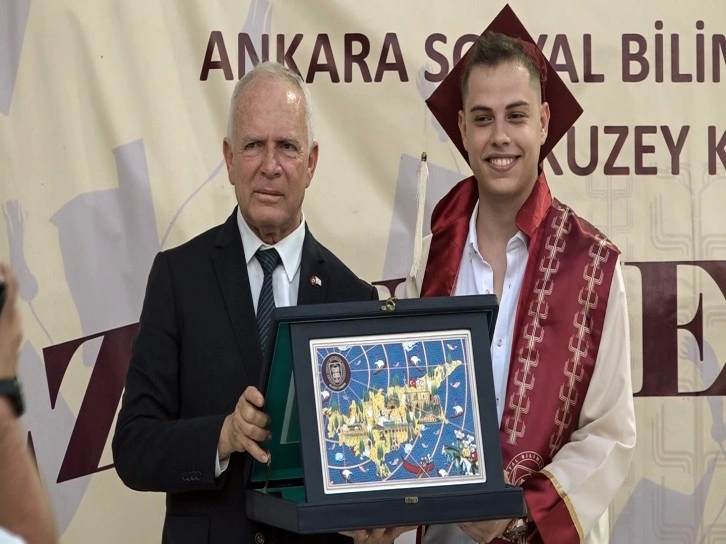 Töre, Ankara Sosyal Bilimler Üniversitesi mezuniyet törenine katıldı