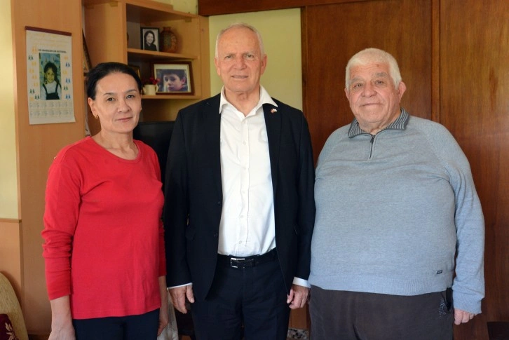 Töre, eski Meclis Başkanı Bozkurt’u ziyaret etti…