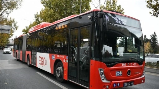 Ankara'da bazı otobüs ve metro durakları kapatıldı