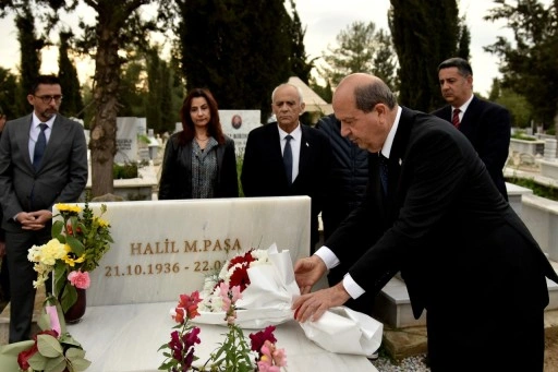 Cumhurbaşkanı Tatar, Halil Paşa’nın mezarını ziyaret etti