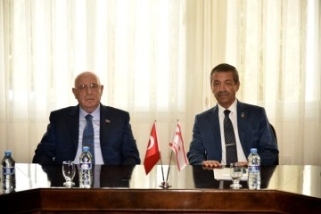 Ertuğruloğlu KKTC’de bulunan Azerbaycan heyetini kabul etti