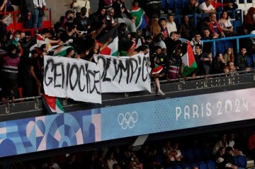 Futbol maçında İsrail’e protesto
