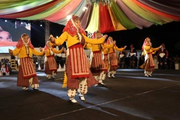 Geleneksel İskele Festivali 27. Uluslararası Halk Dansları Festivali ile devam ediyor