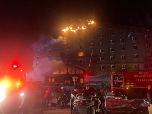 Kartalkaya Kayak Merkezi'nde otel yangını: 6 ölü, 31 yaralı