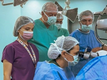 Sağlık Bakanı Dinçyürek: Gazimağusa Devlet Hastanesi'nde göz ameliyatları başladı